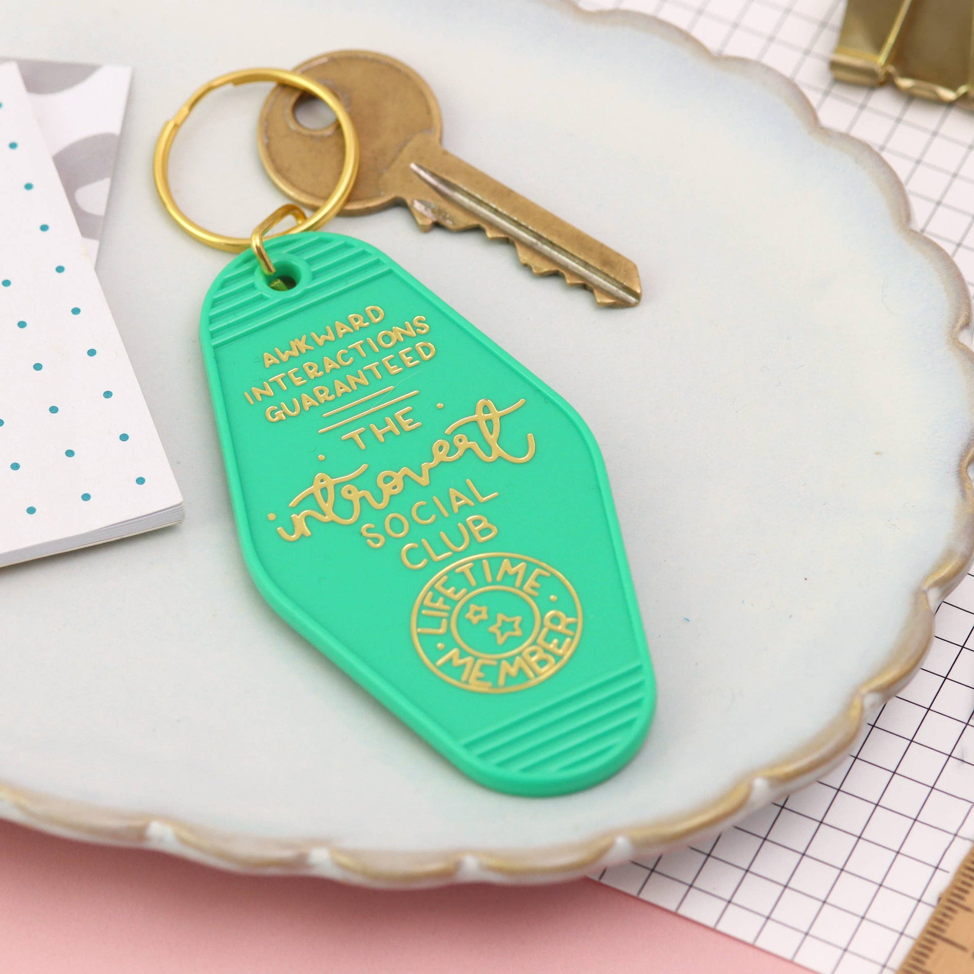 Keyring - the introvert social club - green