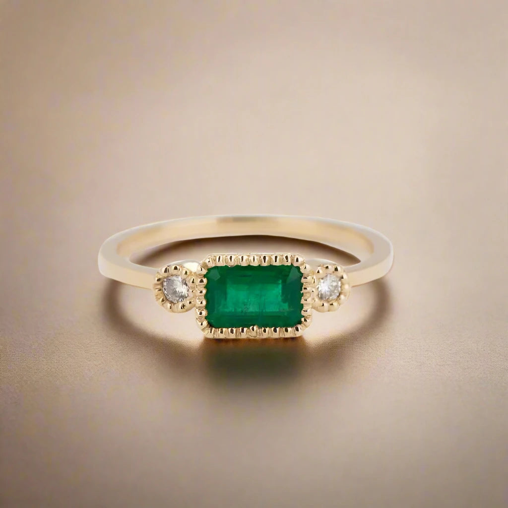 Emerald Lexie Ring