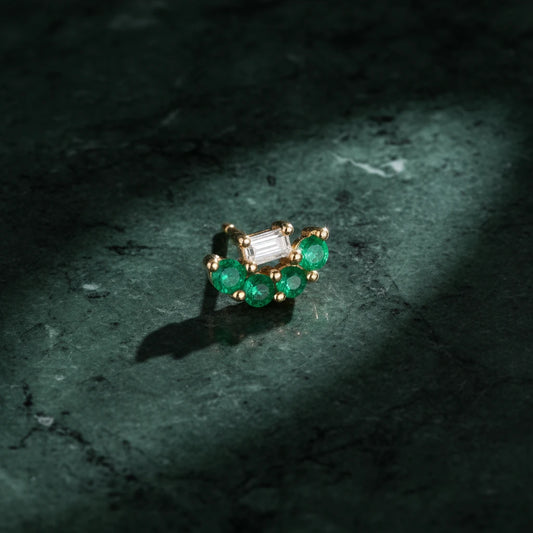 Mini Baguette Emerald Lace Stud