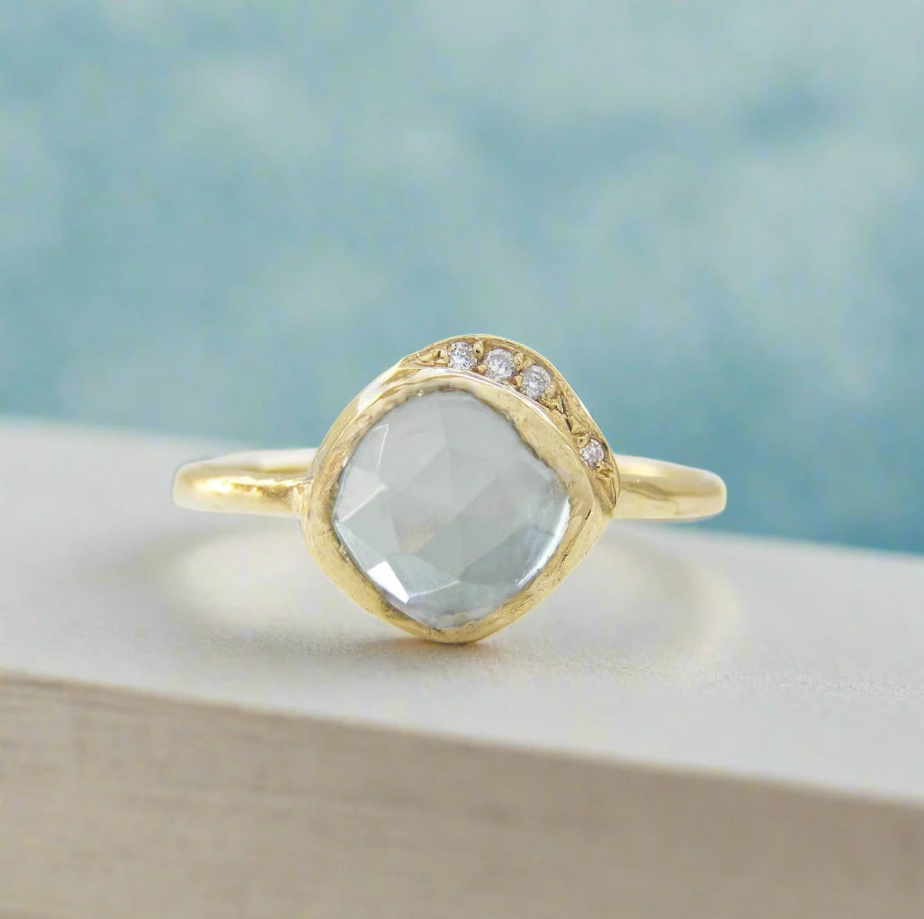 Mini Cove Aquamarine Ring