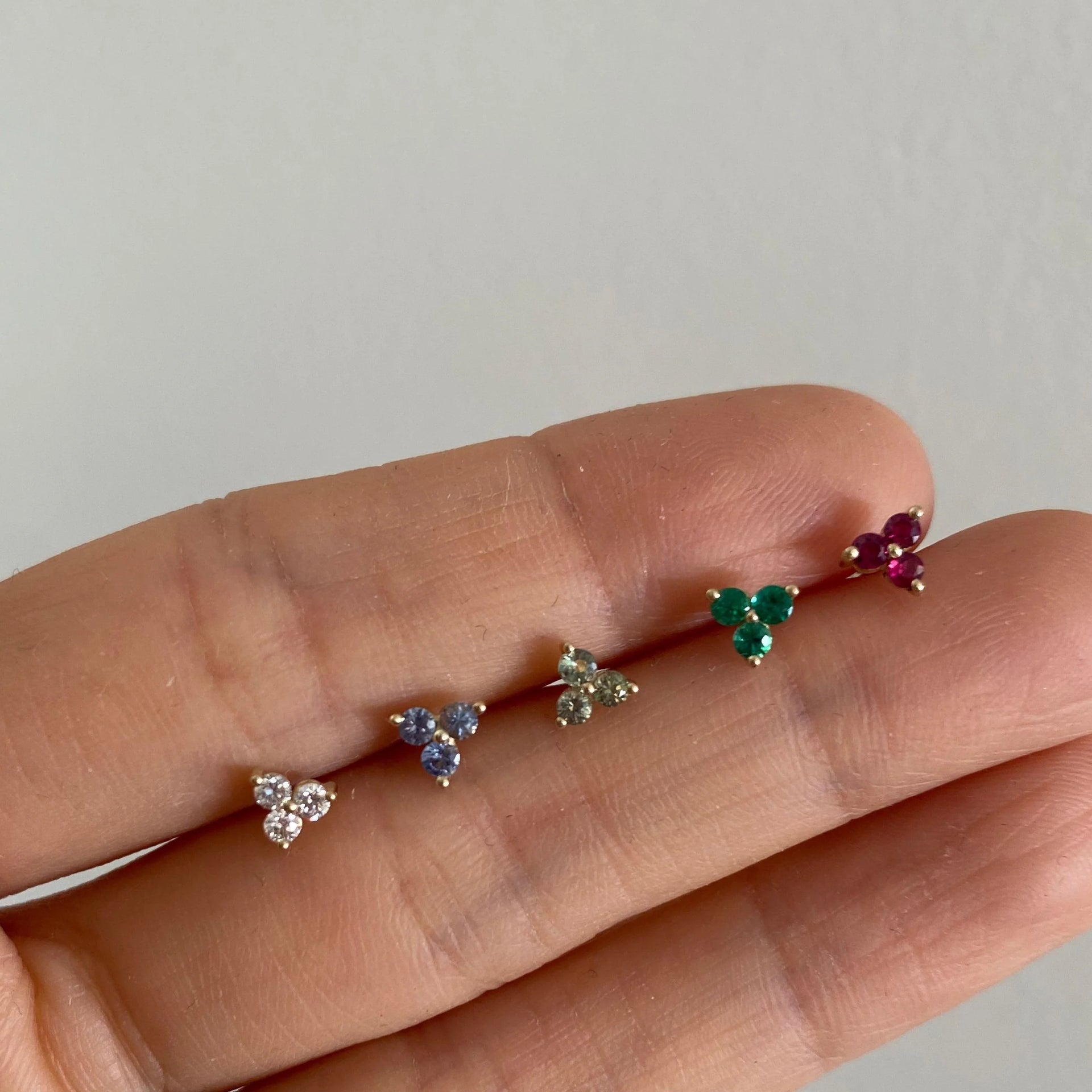 Green Sapphire Custer Stud