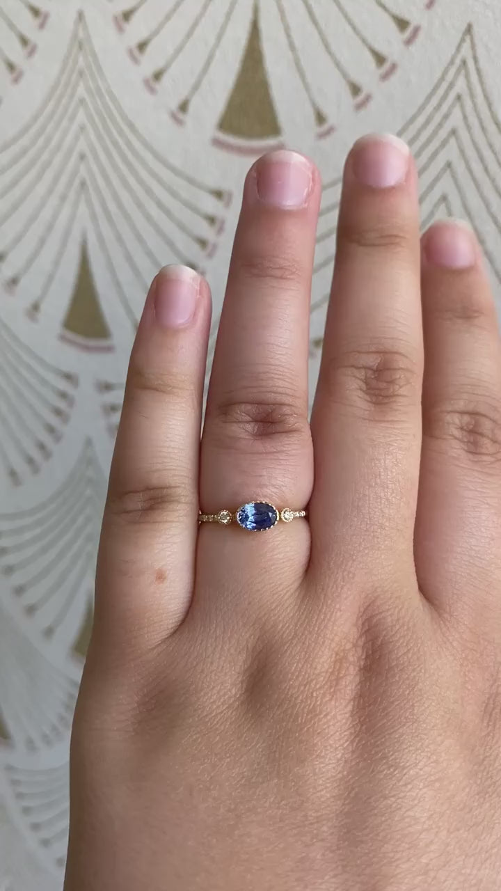 Ceylon Sapphire Dew Equilibrium Ring