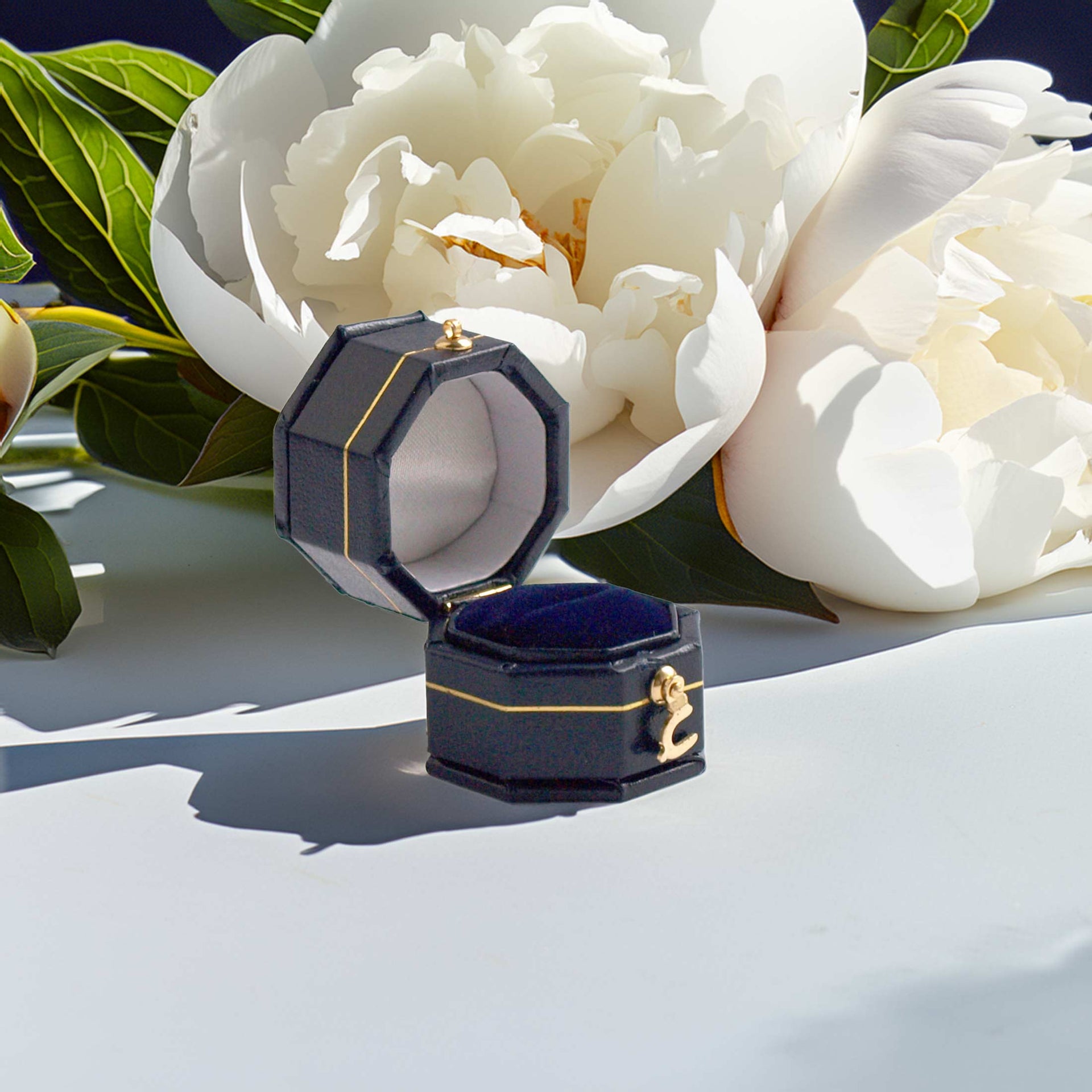Vintage Style Octagon Ring Box
