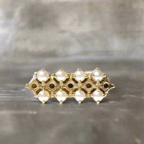 Double Wave Stoned Ring