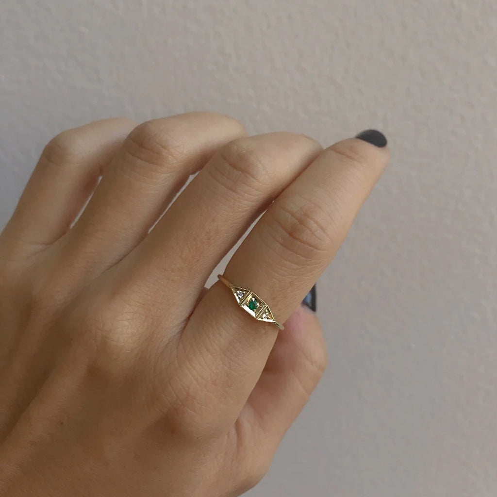 Emerald Mini Deco Point Ring