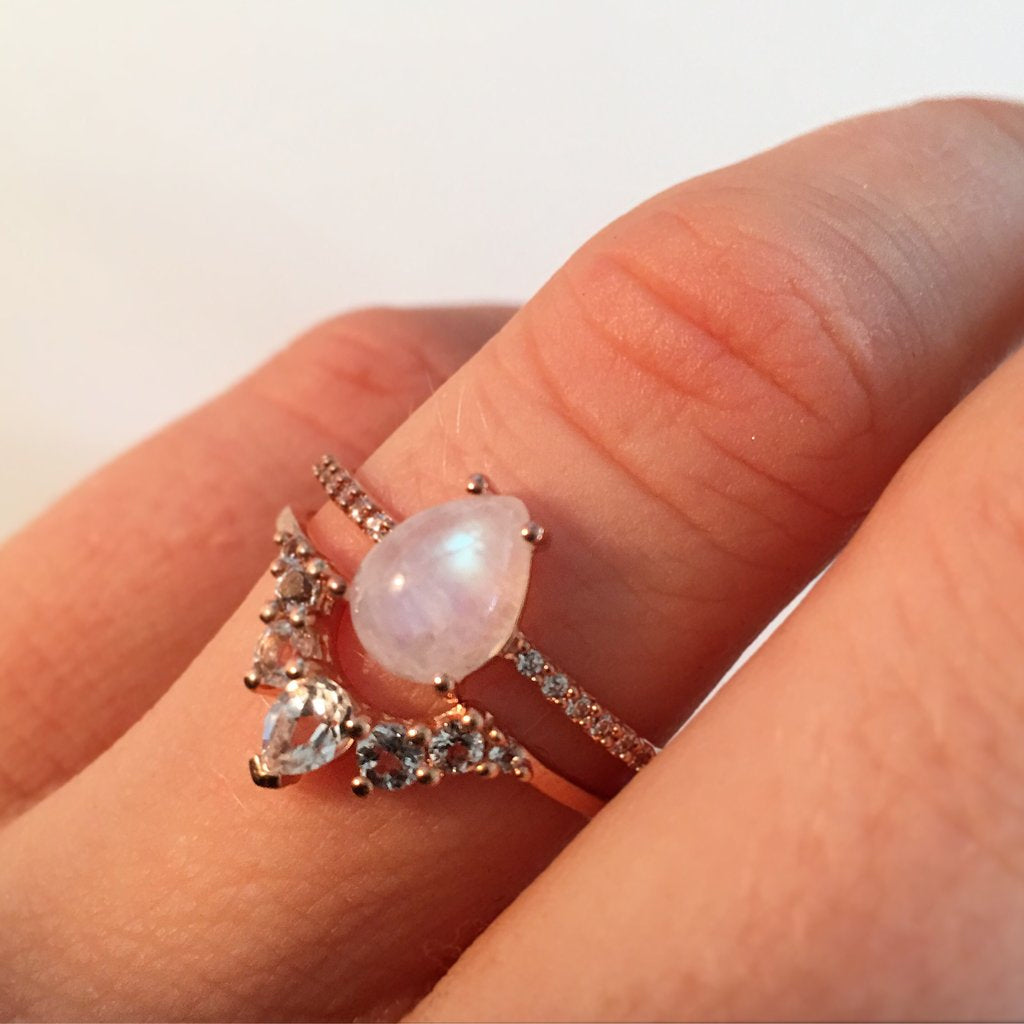 Angels Teardrop Ring