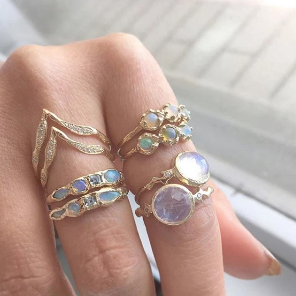 Black Diamond Lava Beak Ring